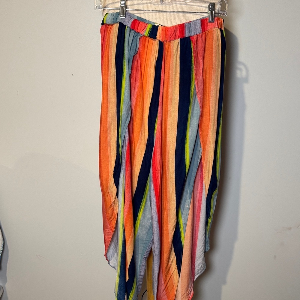 Anthropologie featuring the artwork of Carla weeks wide split leg beach pants